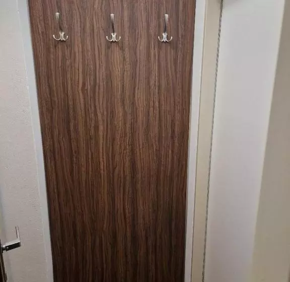 ペンション Penzion Dubí   Ruská 393   110