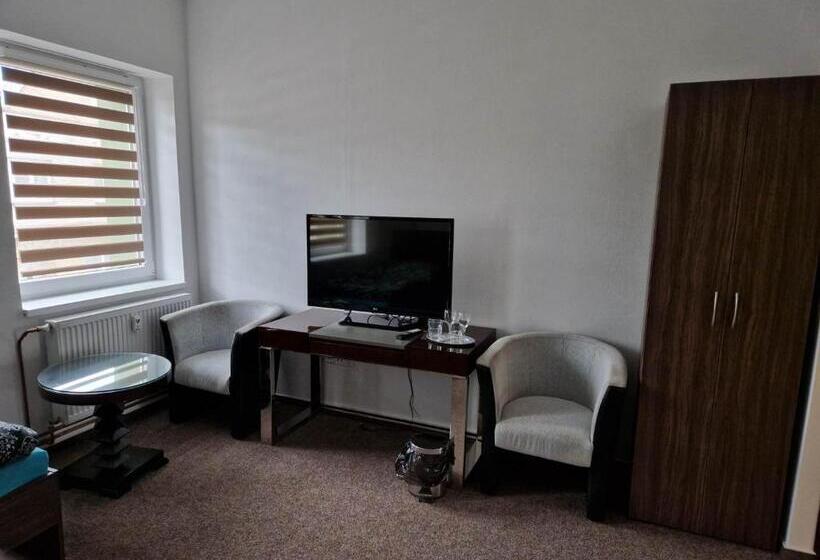 펜션 Penzion Dubí Ruská 393 110