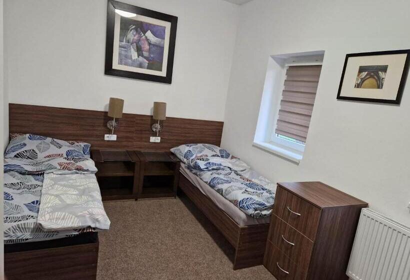 펜션 Penzion Dubí Ruská 393 110