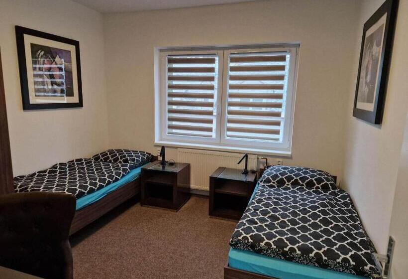 膳宿费 Penzion Dubí Ruská 393 110