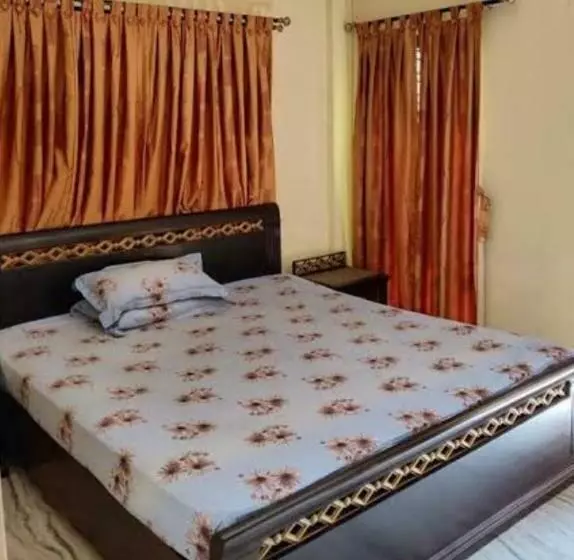 Pension  Queens Recidency
