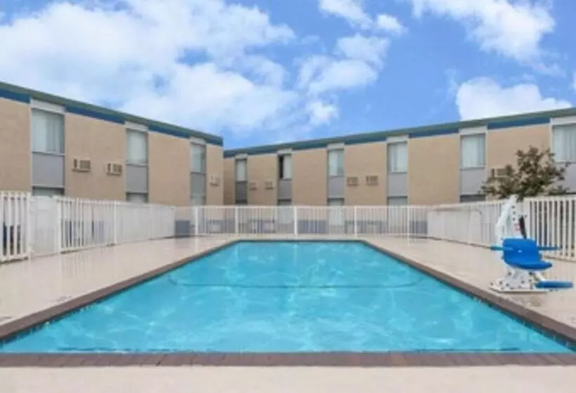 Surestay Hotel By Best Western Duncan