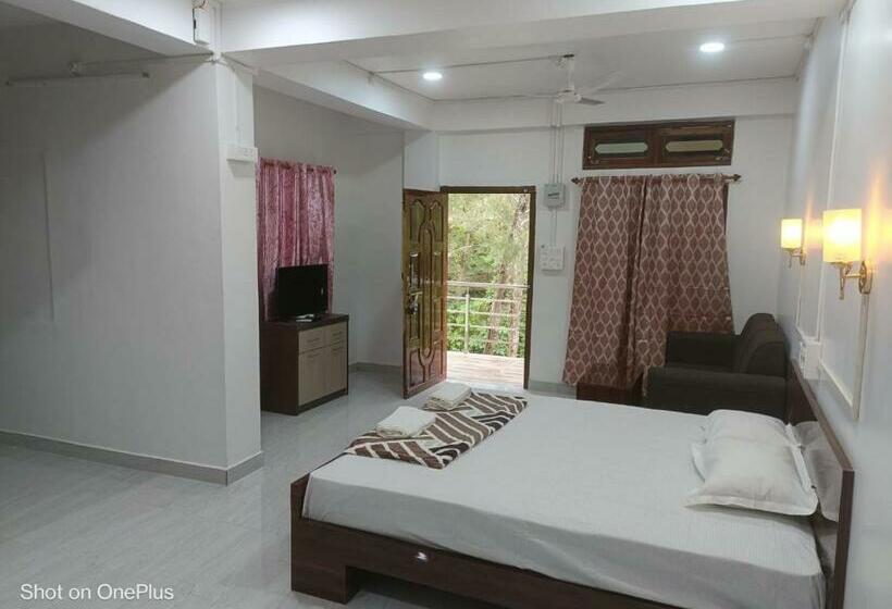 Urban Forest Bed And Breakfast