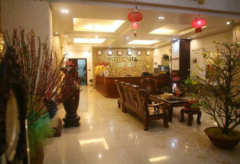 هتل Ngoc Giau