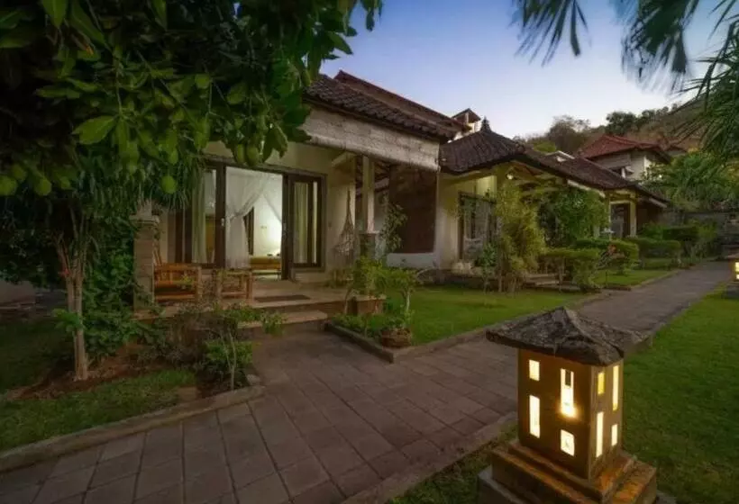 Majatalo Green Coco House