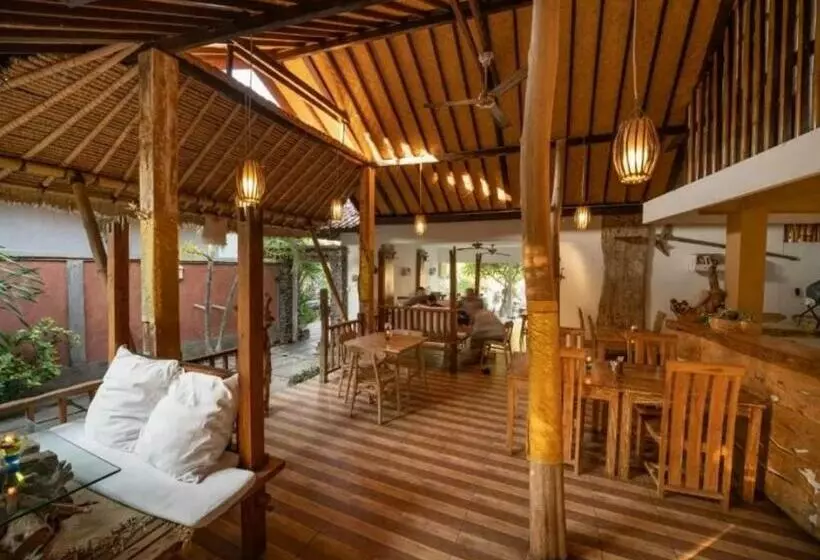 Majatalo Green Coco House