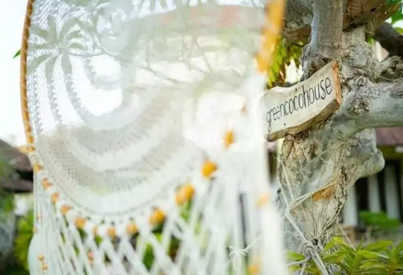 Majatalo Green Coco House