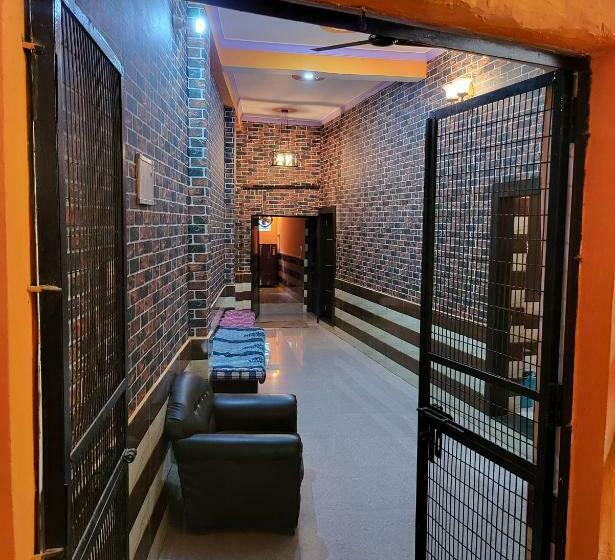 Pension Raghunandangeusthouse