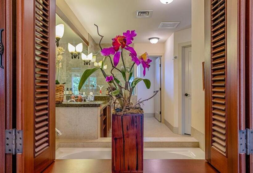 Pineapple Paradise Awaits! Hali I Kai In Waikoloa