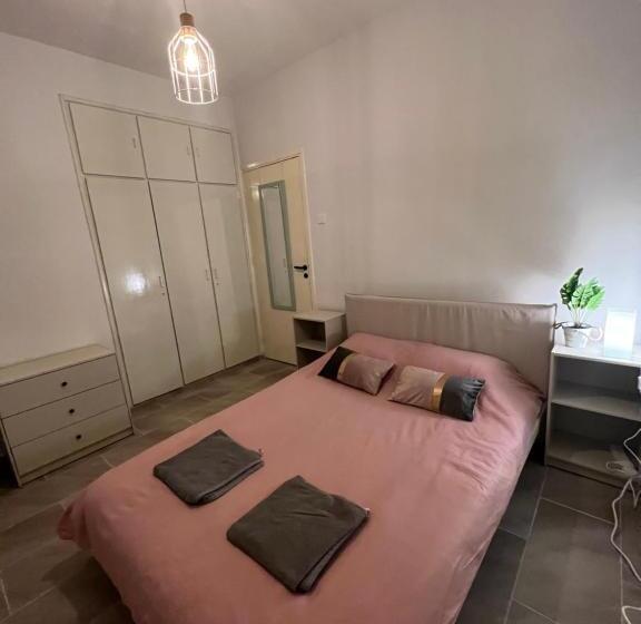 Ostello Joanna Court Rooms