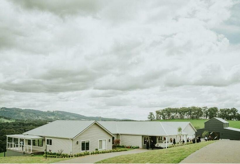 Bed and Breakfast Bellevue Homestead At Noir