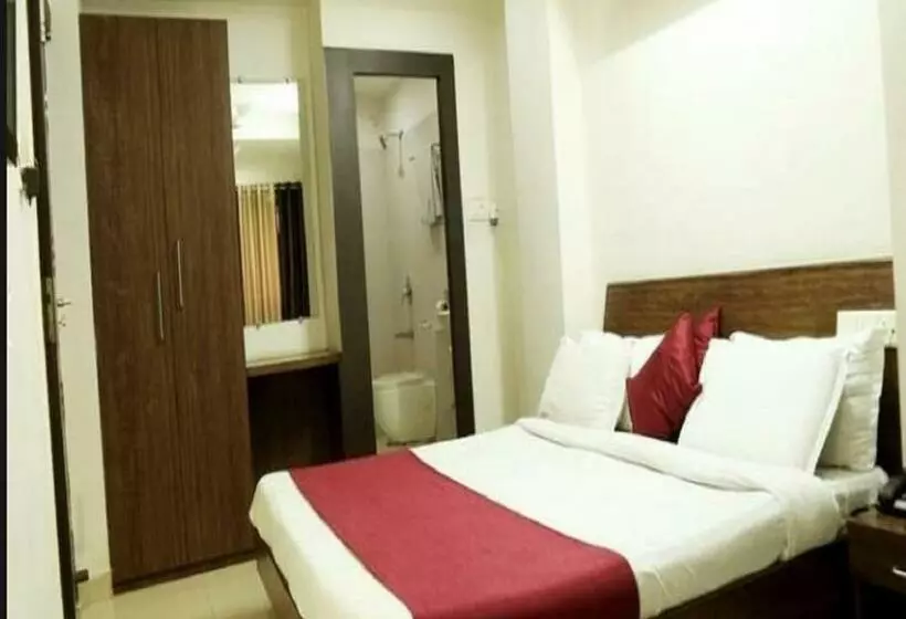 ホテル Aditya Regency, Bhopal