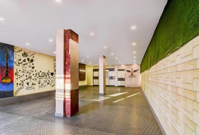 Hotel Collection O 702663 Golden Residency