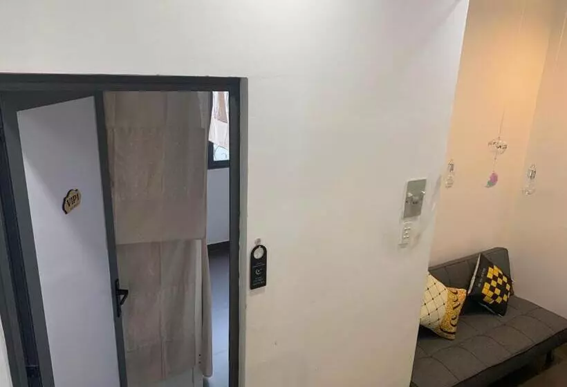 هتل کپسول Elegant Homestay Sai Gon   District 3