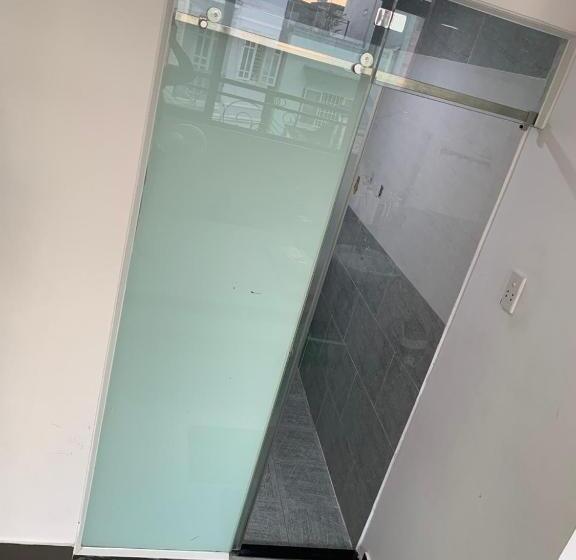 هتل کپسول Elegant Homestay Sai Gon   District 3