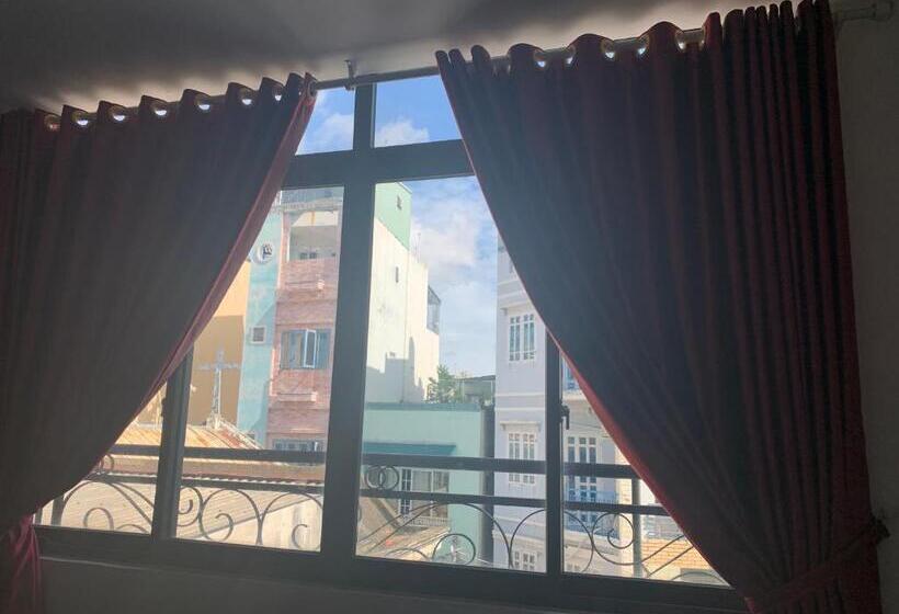 هتل کپسول Elegant Homestay Sai Gon   District 3