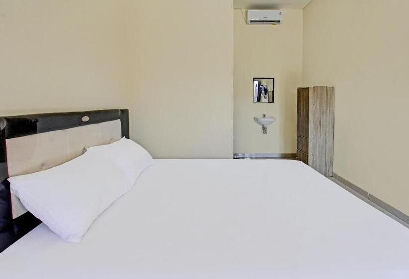 בית מלון כפרי Oyo 91881 Aratha Homestay