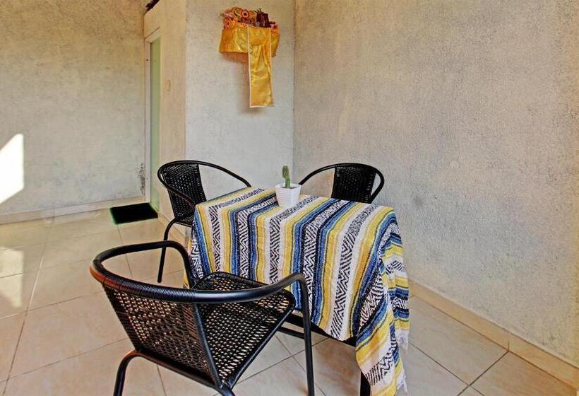 בית מלון כפרי Oyo 91881 Aratha Homestay