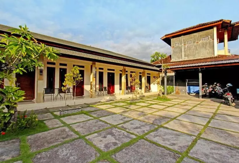 ホテル Oyo 91881 Aratha Homestay