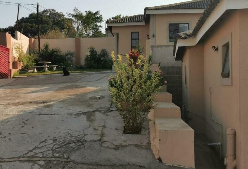 بنسيون Joyous Guest House