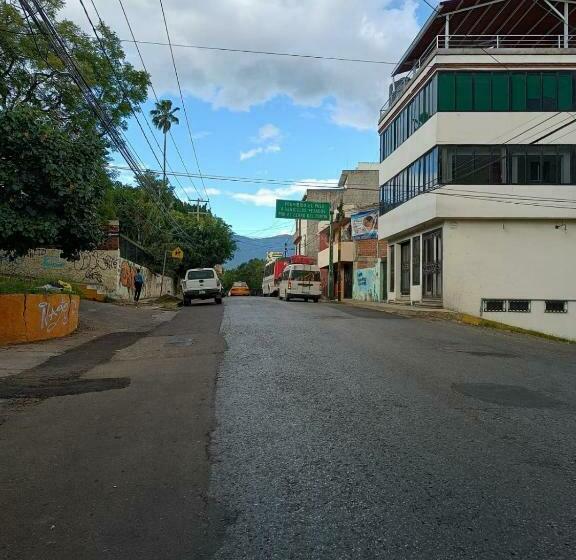 مبيت وإفطار Casa De Claudia Y Hugo