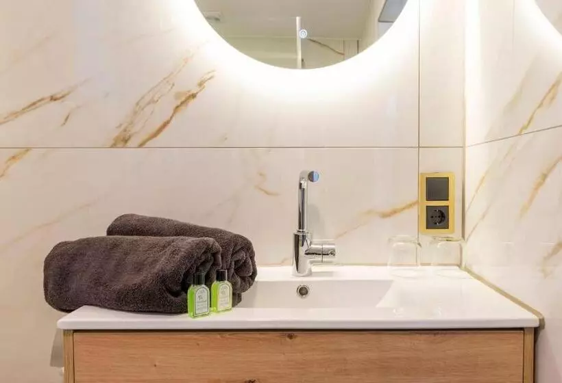 Lovely Cozy Room Newly Renovated In 2022