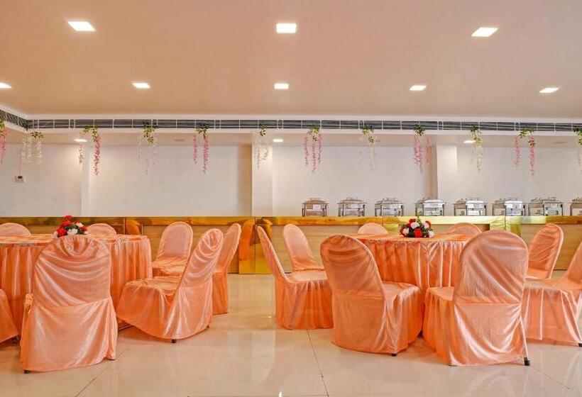 هتل Collection O 700794  Blue Diamond