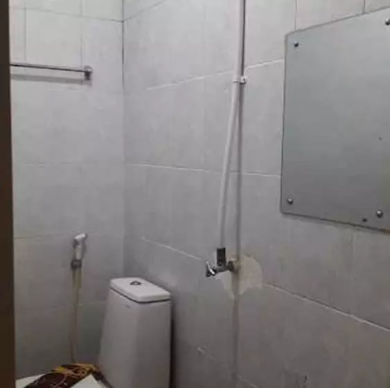 Hotelli Express O 91674 Penginapan Bm Prima