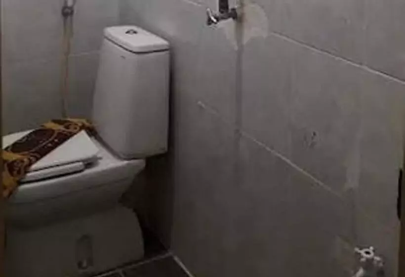 Hotelli Express O 91674 Penginapan Bm Prima