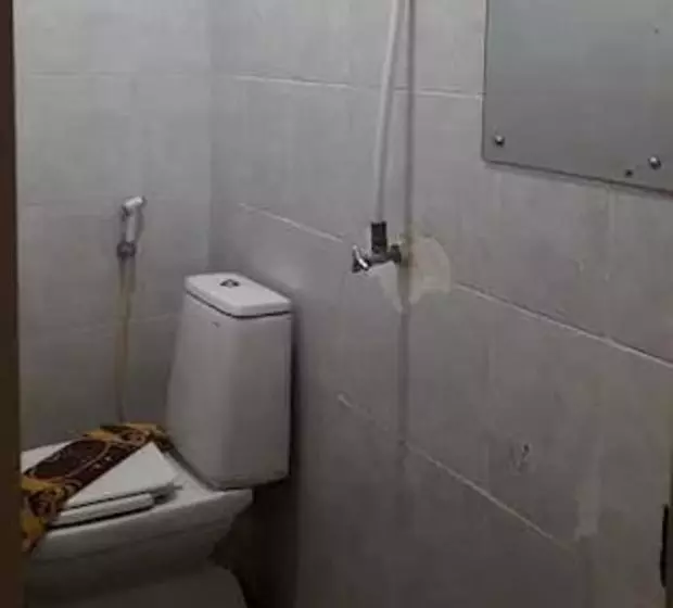 Hotelli Express O 91674 Penginapan Bm Prima