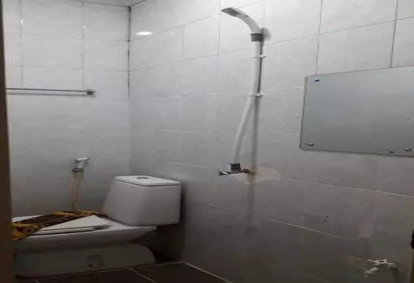 Hotelli Express O 91674 Penginapan Bm Prima