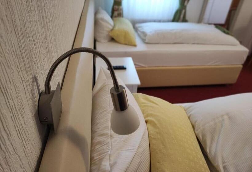 Room In Guest Room Pension Forelle Doppelzimmer