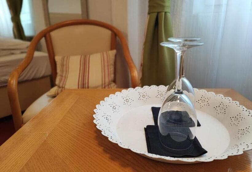 Room In Guest Room Pension Forelle Doppelzimmer