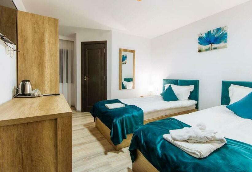 هاستل Vila Stadion