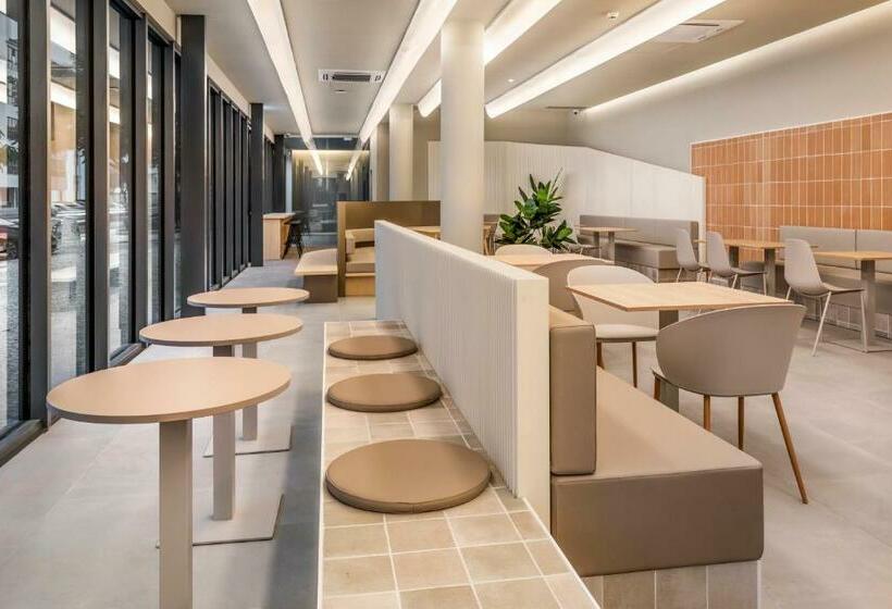 B&b Hotel Lisboa Oeiras