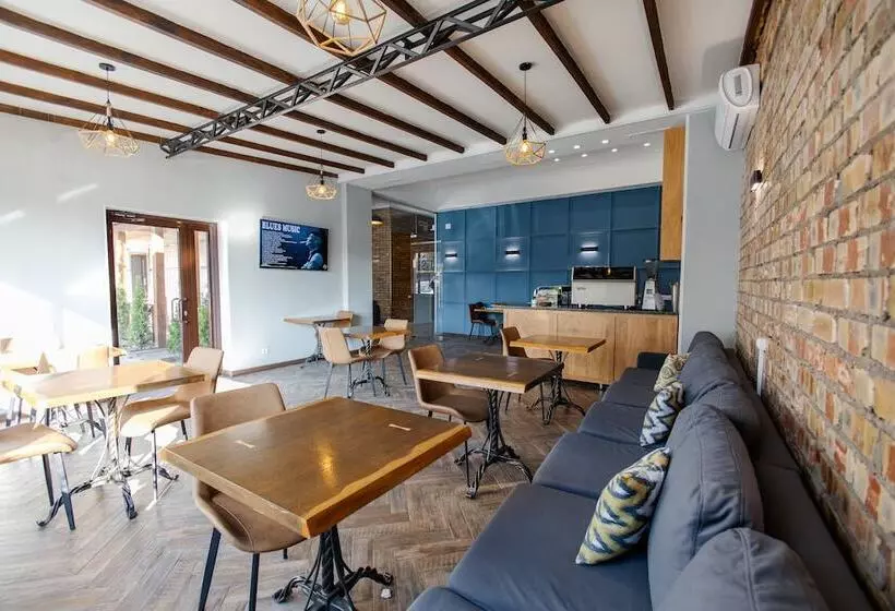 281 Hostel
