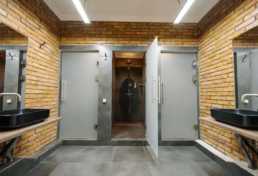 281 Hostel