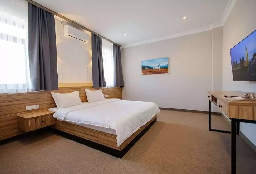 281 Hostel