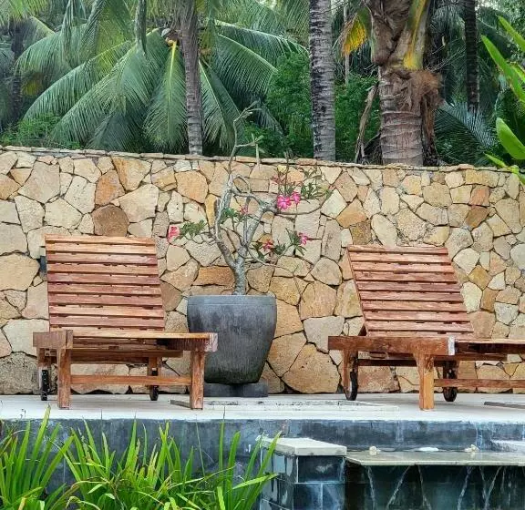 リゾートホテル Drift Hideaway