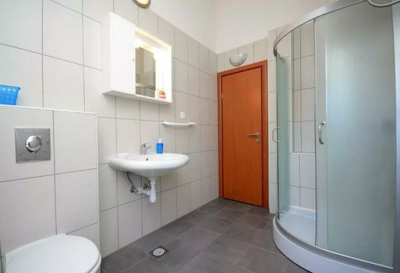 Apartments And Rooms Stipe