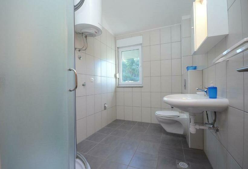 Apartments And Rooms Stipe