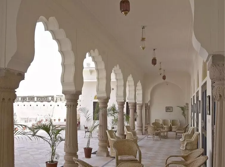 酒店 Alsisar Mahal Heritage