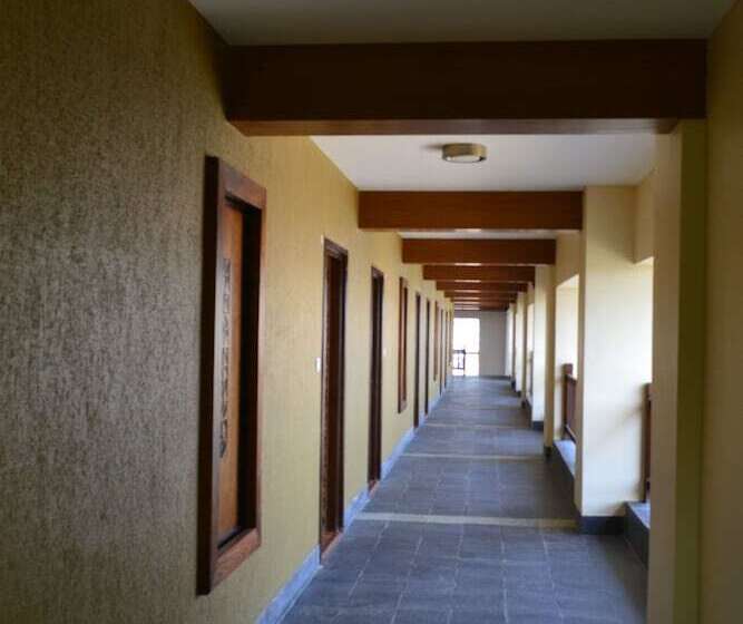 هتل Atithi Resort & Spa