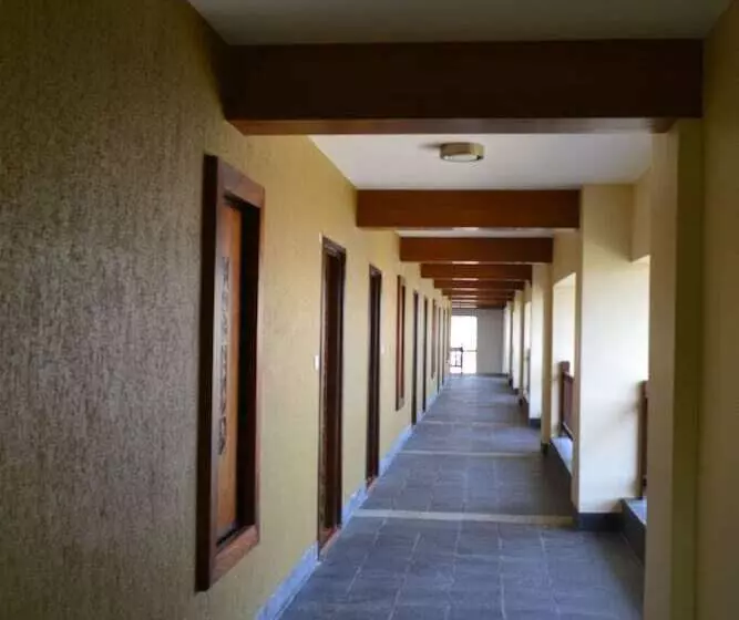 Hotel Atithi Resort & Spa