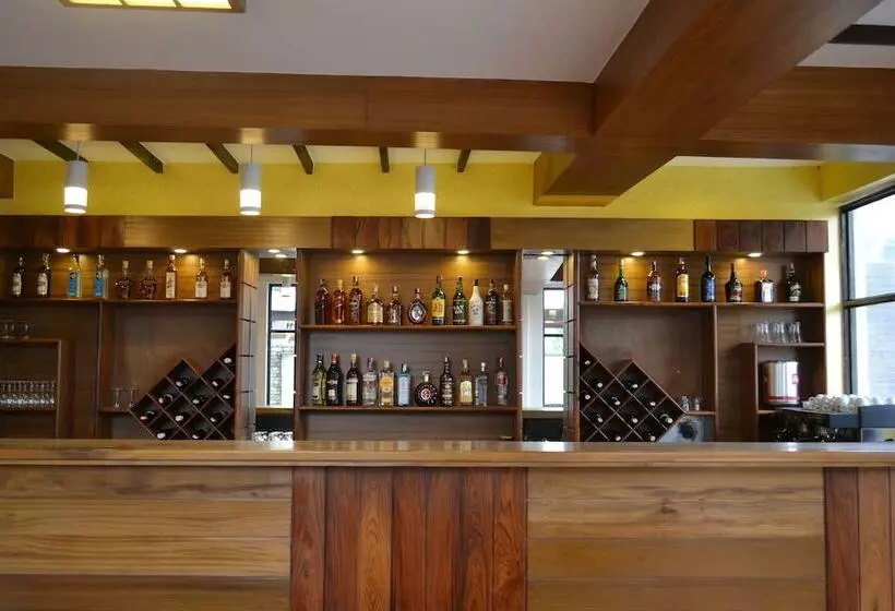 Hotel Atithi Resort & Spa