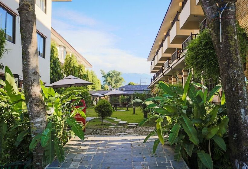 هتل Atithi Resort & Spa