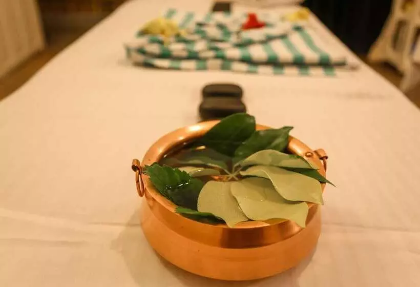 Hotel Atithi Resort & Spa