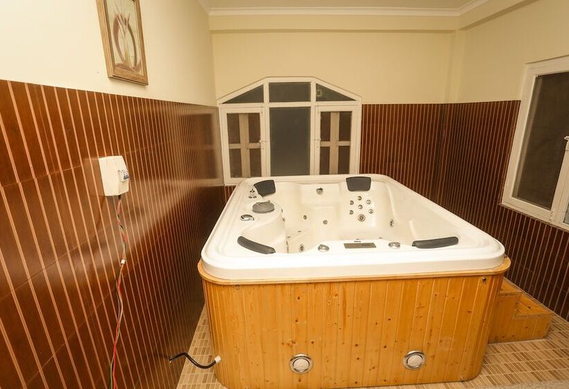 هتل Atithi Resort & Spa