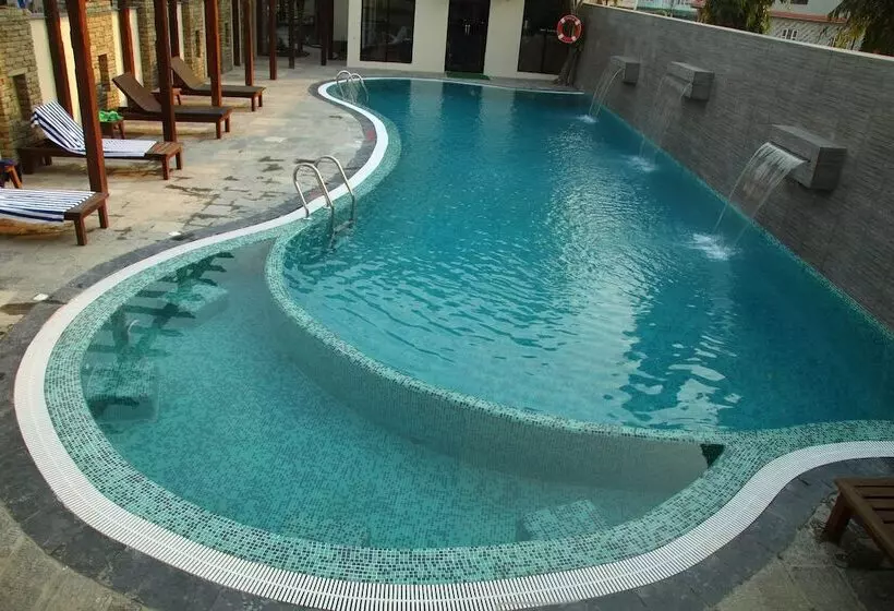 Hotel Atithi Resort & Spa