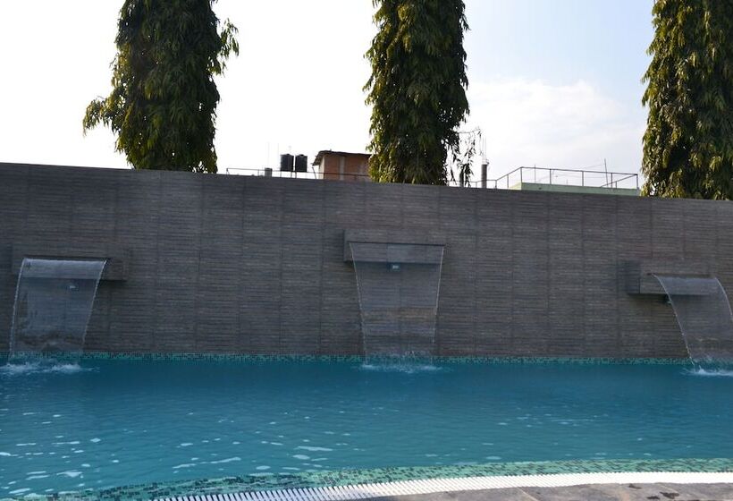 هتل Atithi Resort & Spa